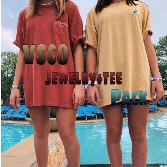 vsco girl outfits oversized shirt